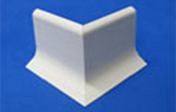 AstruPanel Clean 770810 hvit RAL9016 sokkel utv. hjørne